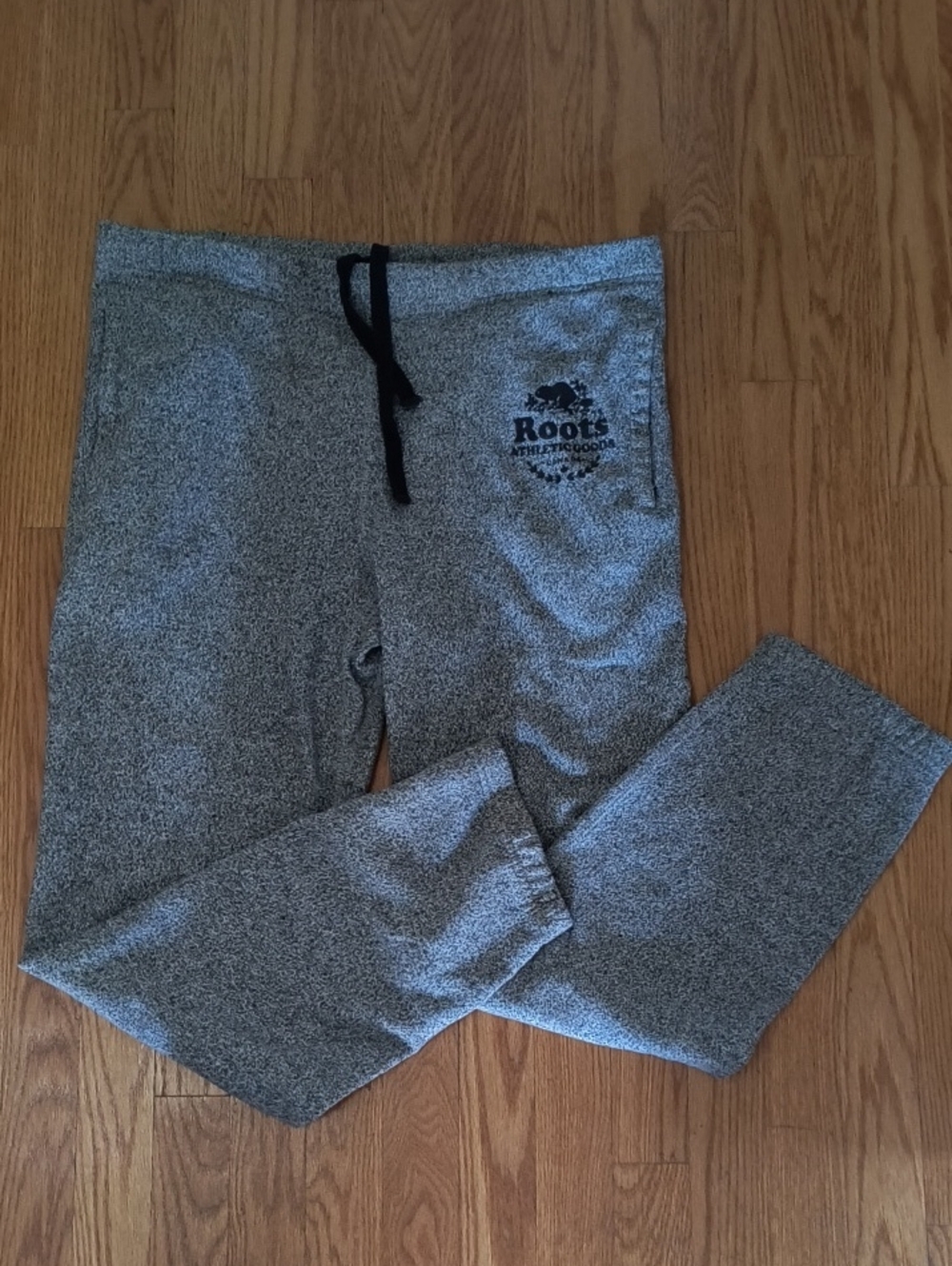 Roots Men's Heather Gray Sweatpants with Black Drawstring, Small